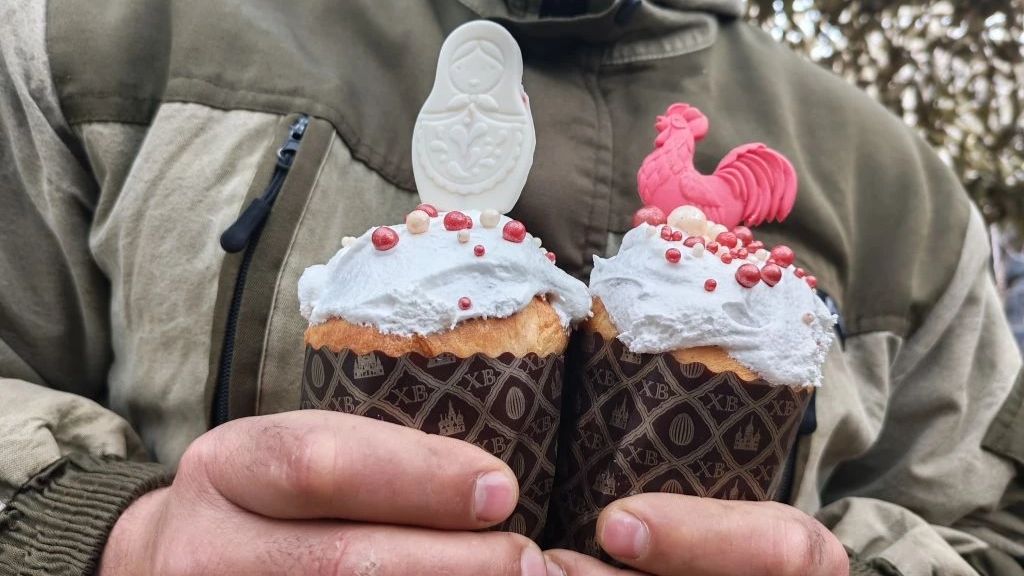 Крым 24 снимает репортаж про то как мы печём паски для СВО