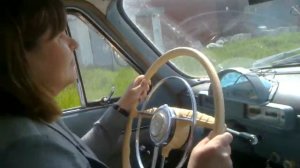 Жена первый раз за рулём Газ-21.