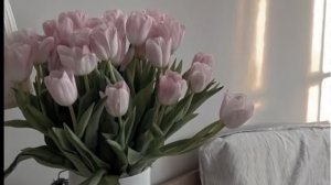 делаю причёску и свою комнату в игровую либо же эстетику🎀🍀🌹🌹🌹🌹🌹🪷🌺