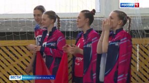 Спортобзор: волейбол, пауэрлифтинг, баскетбол и футбол