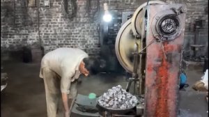 Изготовление гаек из арматуры в Пакистане