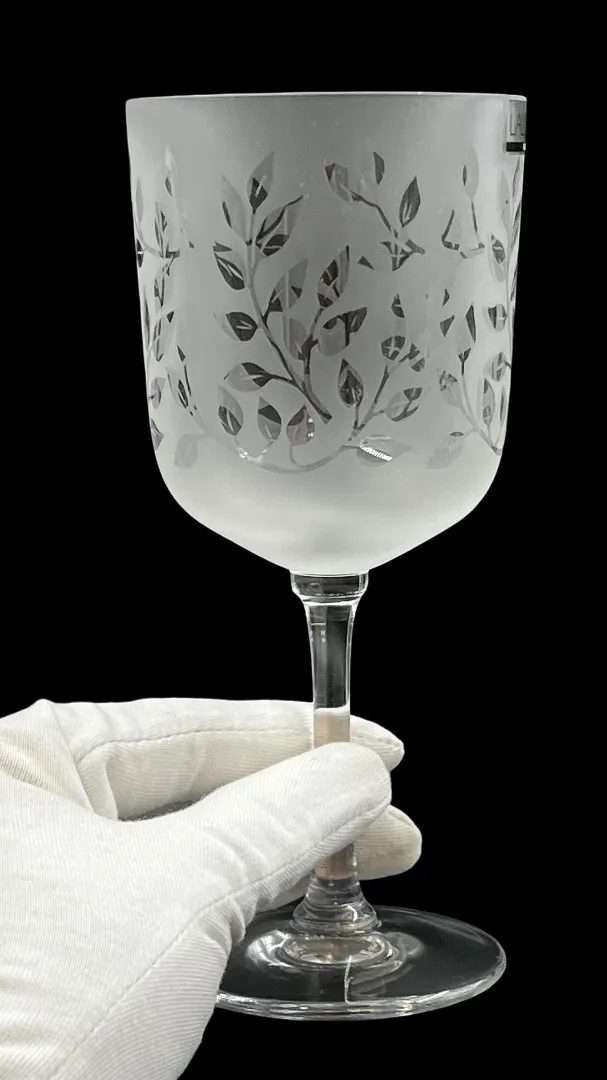 Хрустальный бокал Lalique «Liane de Lalique» / 10426.