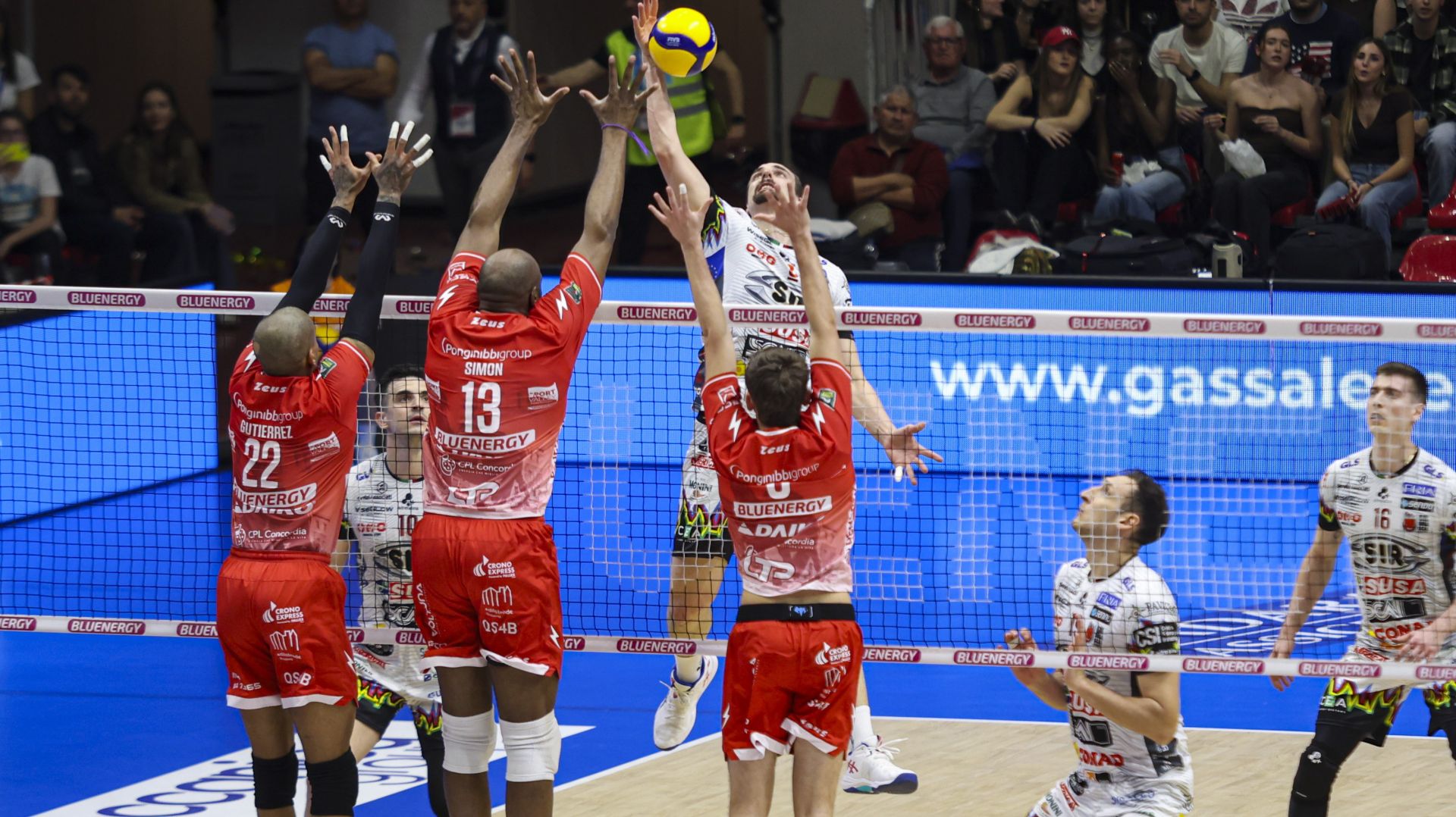 Волейбол. Пьяченца — Перуджа . 1/2 финала. Матч 2