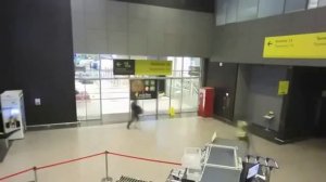 я бы так по всем МАГНИТАМ и ПЯТЁРОЧКАМ прокатился.скоро магазин в каждом подъезде будет