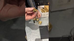 Монтаж кварцевого стекла в запорное устройство 12Б2БК