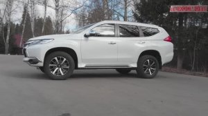 Mitsubishi Pajero Sport. Он ждет свою смену, но позиций сдавать не собирается.