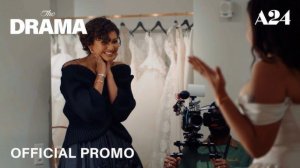 Зендая и Ло Роуч: репетиция образа невесты для фильма «The Drama» | Закулисное видео A24