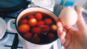 Готовимся к празднику/Покрасила Яйца