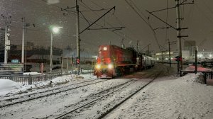 «Вместо пострадавшего ЭП2К!» Тепловоз  ТЭМ18ДМ-903 с электропоездом ЭД4М-0338 на перегоне, 2026 год