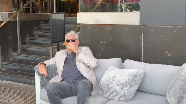 8 Марта и Рената Литвинова.