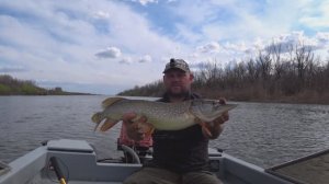 Ловля судака и щуки 2026.Рыбалка в Астрахани.Весенний джиг.Ловля судака в отвес на волге.