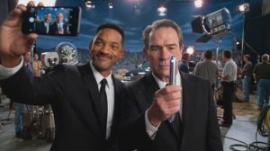 [Then & Now] Men in Black (1997) Cast 🕶️ Past vs. Present 2026 Selfie Style