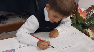 Младший сел за парту писать пером!