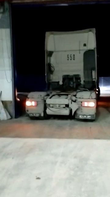 Хороший автомобиль Даф, если есть в парке Мерседес,  чтоб было чем его таскать