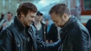 Боевик приключения Прямо в сердце /Чадовы