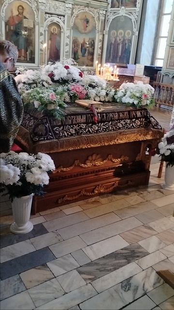 Торжественное богослужение в Великую пятницу Вынос Плащаницы на вечерне в Великий пяток Сыктывкар