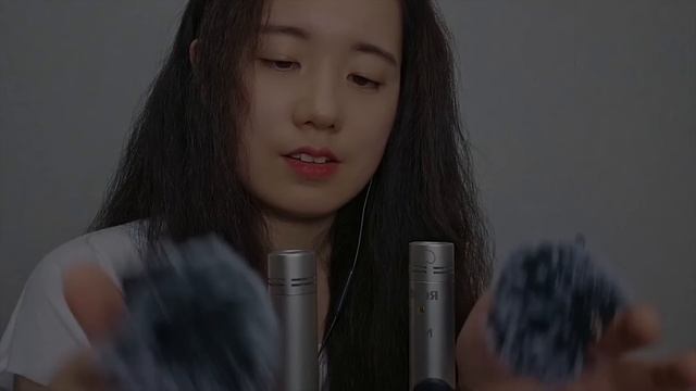 ASMR: пушистик трогает микрофон и дует в ухо 👂 (1 час, без разговоров)