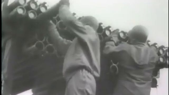 Перезарядка и стрельба из Шерманов Каллиоп