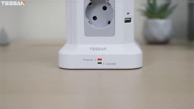 Удлинитель  TESSAN  с 12 розетками и 4 USB