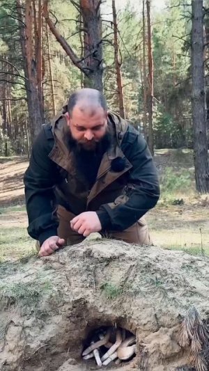 Ужасное существо в норе