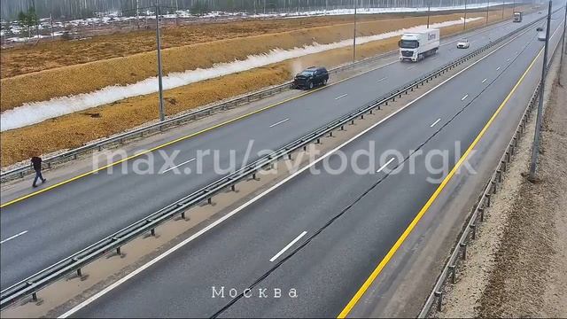 Одна из главных причин ДТП — невнимательность за рулем.