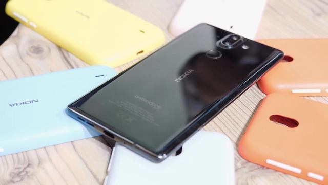 Nokia 8 Sirocco на Android One смотреть онлайн