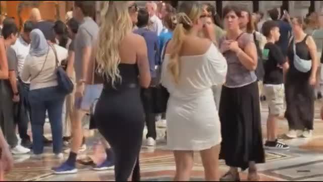 Очарование улиц Милана: уличный стиль летний сезпн