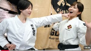 Каратэ и Шоринжи Кемпо! Девушки демонстрируют зрителям всю прелесть будо!