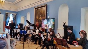 Вдоль по Питерской  — русская песня, Ф.И.Шаляпин 
Аранж. М. А. Беспалов
Солист Максим Беспалов
ансам