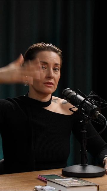 О!Леся в стране чудес. Психика в кризисе. Полная версия уже на канале!