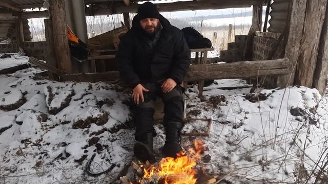 Зимний мистический поход на заброшенную ферму, байки у костра и личные переживания