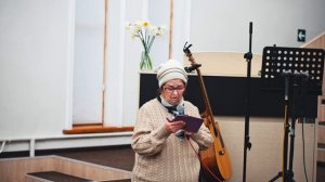 Стих - "Куда бежать нам в трудную минуту?" | Христианские стихи