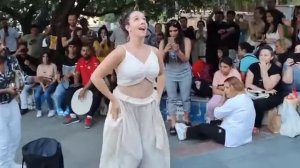 Амирамов Молодая Кавер Music AI SUNO Песня Ретро Танец Dance [get.gt]