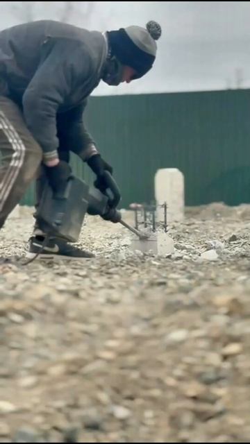 Делаем сами! Кому доверить стройку?  #стройка