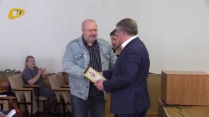 ПРЕДСТАВИТЕЛИ МУНИЦИПАЛЬНЫХ СТРУКТУР ЖЕЛЕЗНОГОРСКА НАГРАЖДЕНЫ ГРАМОТАМИ ГУБЕРНАТОРА И ГЛАВЫ ГОРОДА