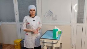 Делаем ватные шарики.