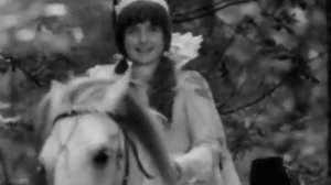 Юля ЯКУБ и Андрей Енинин (Я Робин Гуд 1974 )