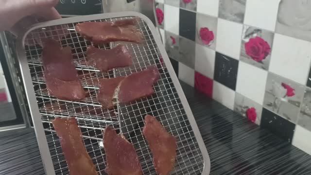 Свинные джерки в дегидраторе