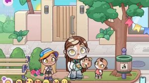 как вам моя новая присонажка и семья..🤗🥑⬜