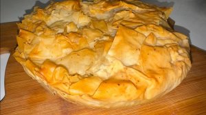 Тесто Фило - пирог с сыром и зеленью.