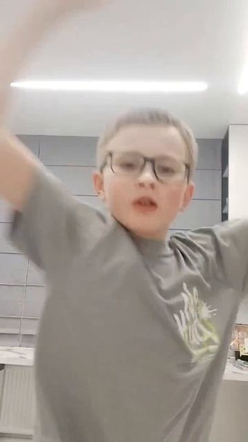 2.2 пожалуйста выйди! (лучше чтобы 2.3 бы вышла)