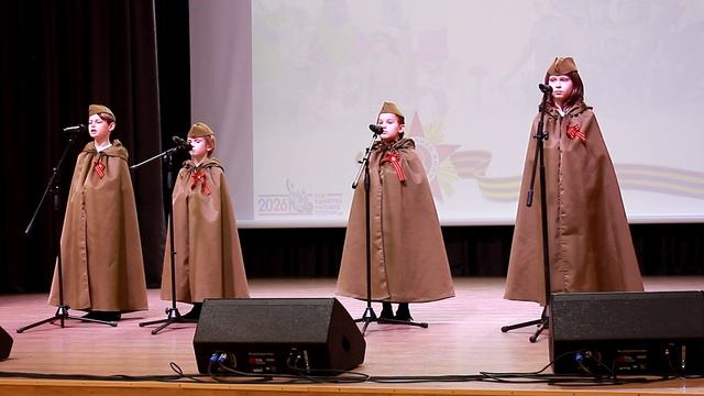 Номер по мотивам песни о войне "На безымянной высоте"...