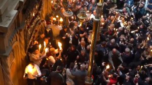 Благодатный огонь сошел в храме Гроба Господня в Иерусалиме (2026)