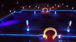 Площадка Московские сезоны в ВАО Вешняки: Световой дизайн и конструкции в стиле фильм Трон