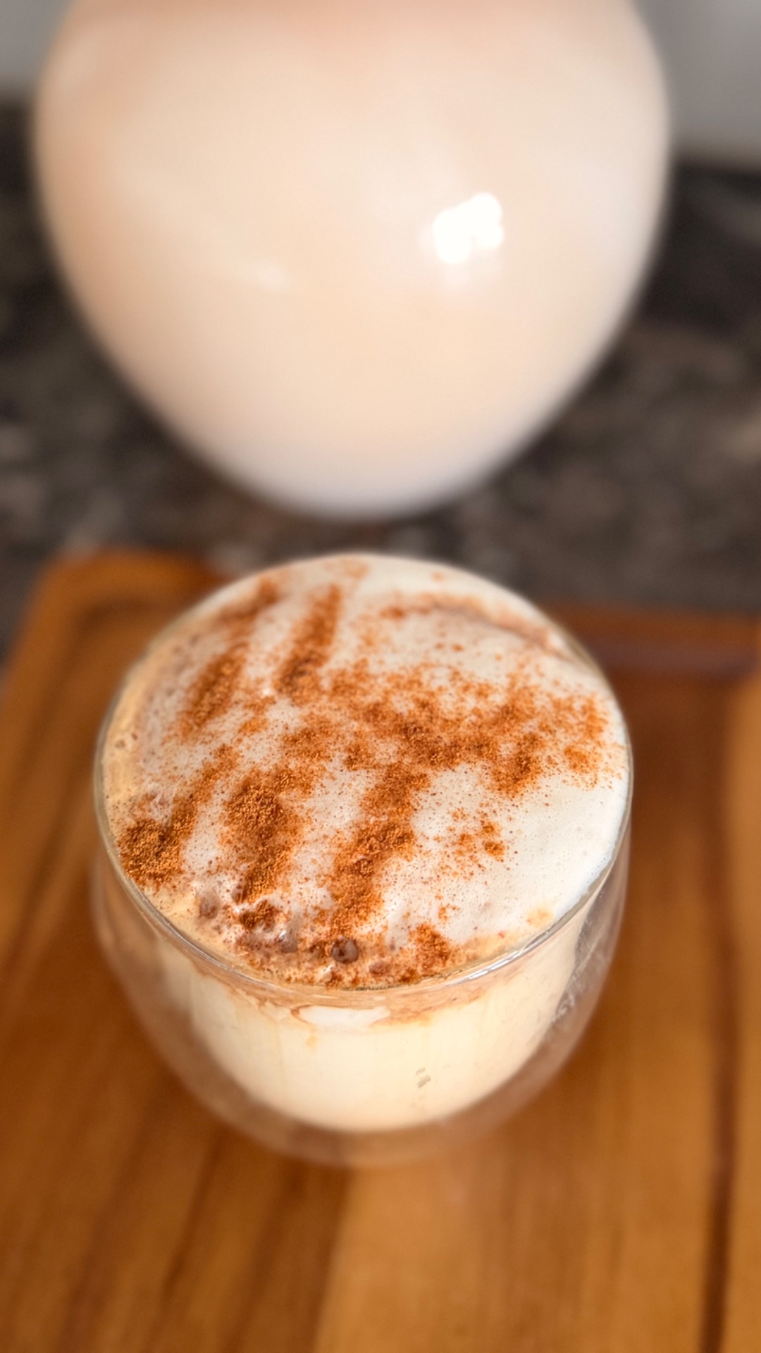 Латте со вкусом глинтвейна в любимой кофемашине Demiand😍