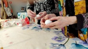 Игра с яйцами  на Пасху