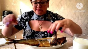 Селедка без молока не Селедка😋Немного замерзшая СЕЛЕДКА и стакан молока/Мукбанг