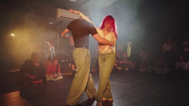 LO TENÍAS CALLAO - Miguel & Sunsire BACHATA Fusion Demo at Focus Dance Studio 🇪🇸💃 смотреть онлайн
