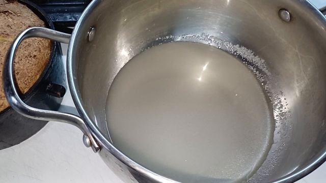 ПЕКУ ТВОРОЖНЫЕ ПАСХАЛЬНЫЕ КУЛИЧИ И КРАШУ ЯЙЦА