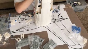 Не все модели самолётов одинаково хорошо летают. Но, все они требуют труда и времени на сборку.